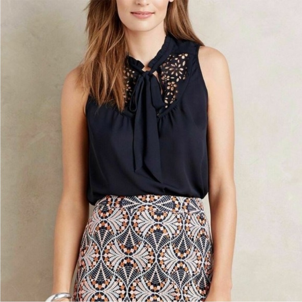 Maeve Anthropologie Luca Blue Tie Front Laser‎ Cut Embellished Sleeveless Blouse